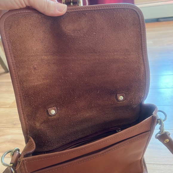 Vintage brown leather cross body satchel - Picture 4 of 6